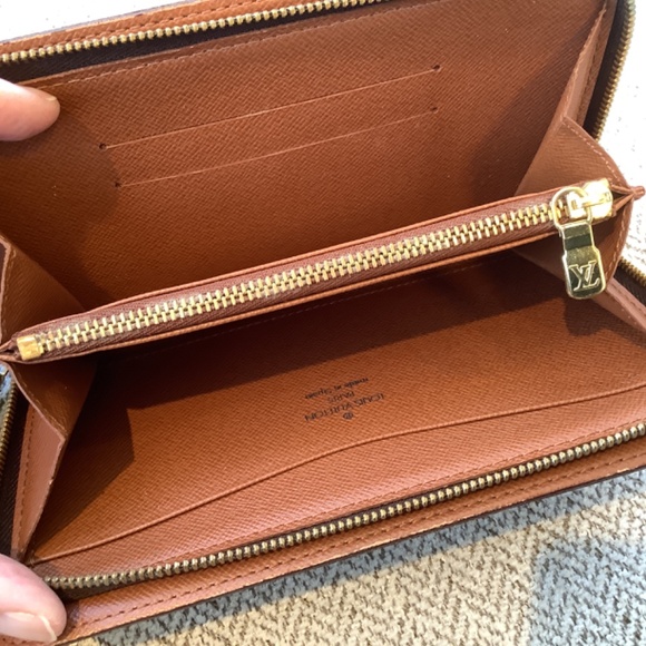 LOUIS VUITTON ZIPPY WALLET MONOGRAM CANVAS ZIPPER WALLET - Picture 17 of 17